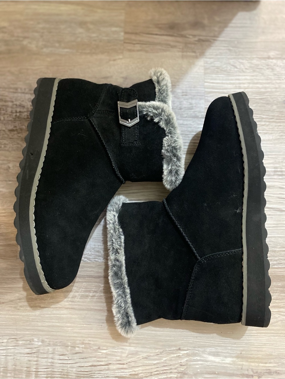 Sketchers Keepsakes 2.0-BROKEN ARROW Sued Ankle Boot Woman's Size 8